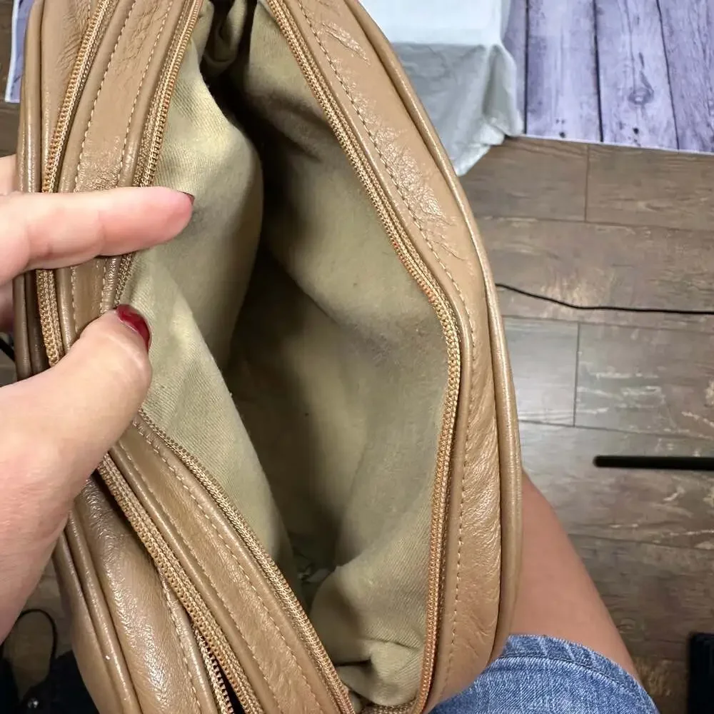 Stone Mountain Genuine Leather Brown Crossbody Bag - Picture 10 of 10